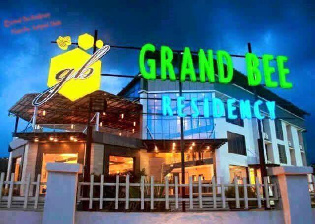 Hotel Grand Bee Residency Bhivándi Kültér fotó